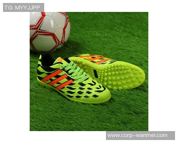 提升球场表现的秘密武器有摩擦条的足球鞋助你轻松掌控比赛